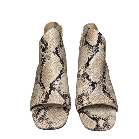 Fergalicious Women’s Size 8 Snake Print Peep Toe Booties Ankle Heels EUC - Picture 1 of 6